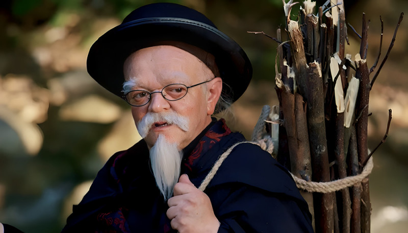 The Demon and the Forhead Moon S01E03