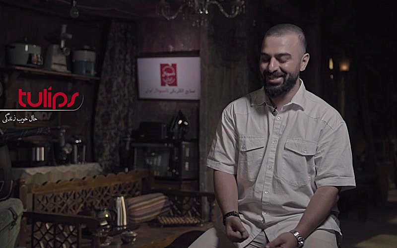 Guess Which Hand S01E01