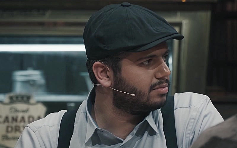 Guess Which Hand S01E07