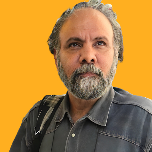 امیر دژاکام - Amir Dezhakam